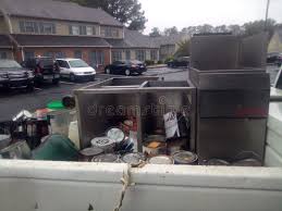 Best Mattress Disposal  in Elsmere, DE